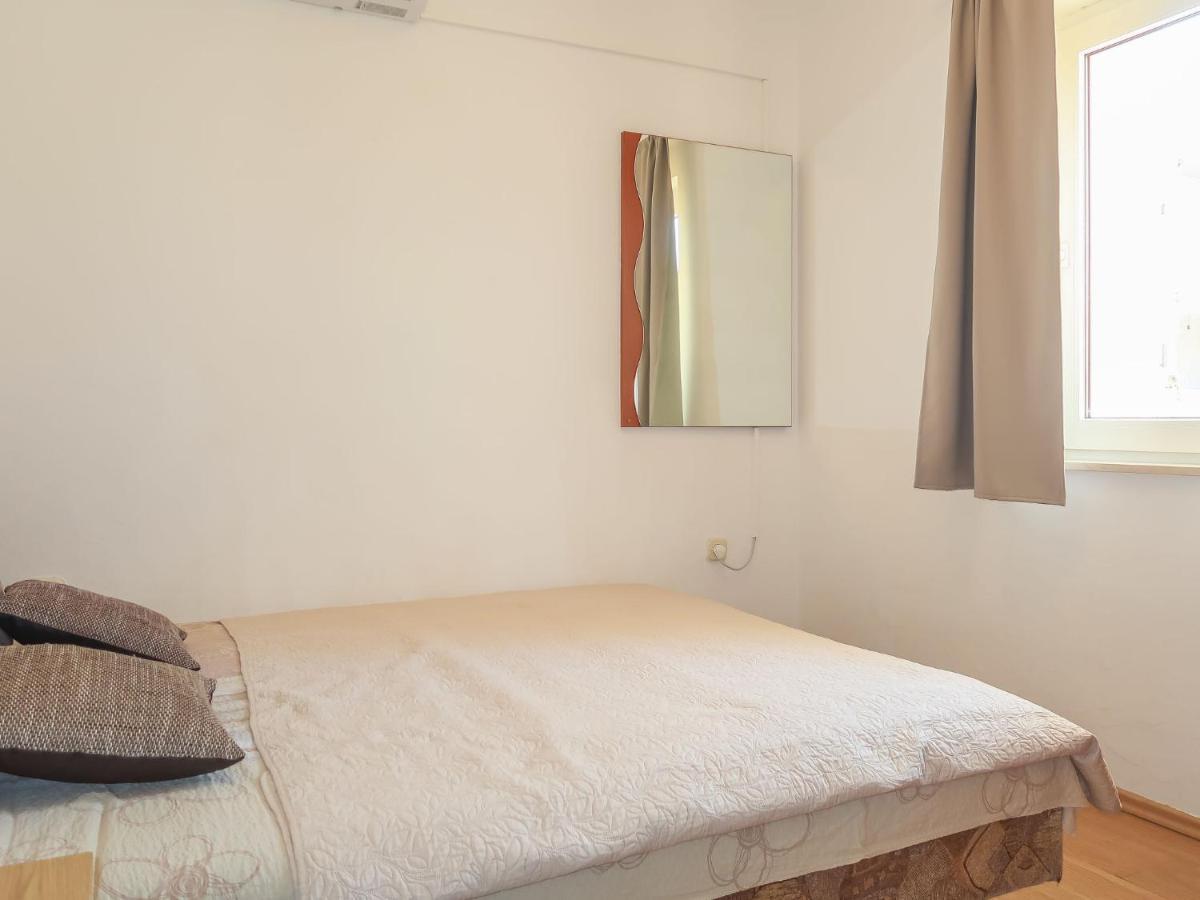 Holiday Home Domagoj - Mlk320 By Interhome Malinska Extérieur photo